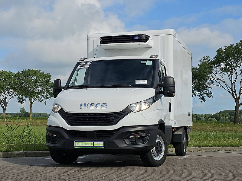 Iveco Daily 35S14 Koelwagen Laadklep - Utilitaire frigorifique: photos 1 Iveco Daily 35S14 Koelwagen Laadklep - Utilitaire frigorifique: photos 1