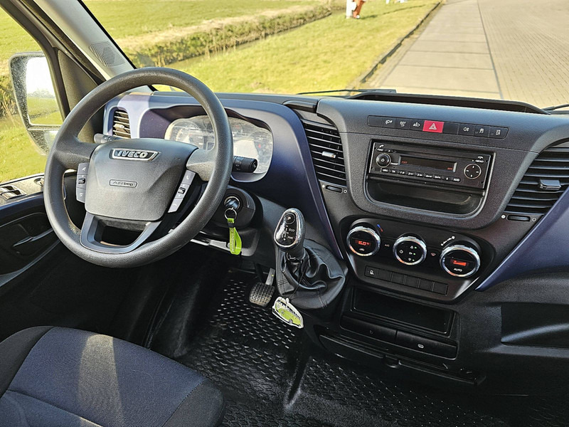Photo d'intérieur 1: Fourgon utilitaire Iveco Daily 35S14 L2H2 Automaat Euro6!