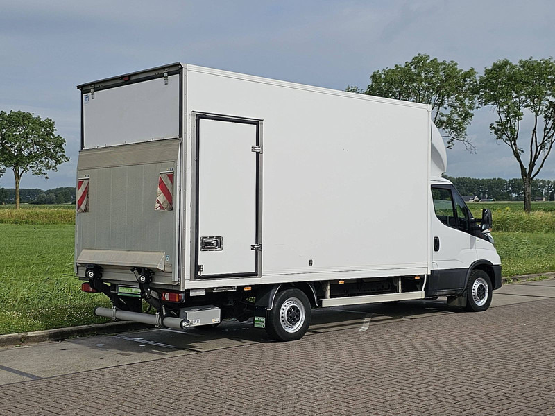 Iveco Daily 35S18 Bakwagen Laadklep! - Fourgon grand volume: photos 3 Iveco Daily 35S18 Bakwagen Laadklep! - Fourgon grand volume: photos 3