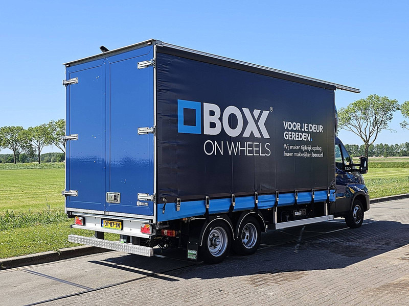 Iveco Daily 40C18 CLICKSTAR EURO6 - Utilitaire plateau baché: photos 3 Iveco Daily 40C18 CLICKSTAR EURO6 - Utilitaire plateau baché: photos 3