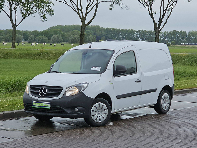 Mercedes-Benz Citan 109 CDI LONG PRO - Fourgon grand volume: photos 2 Mercedes-Benz Citan 109 CDI LONG PRO - Fourgon grand volume: photos 2