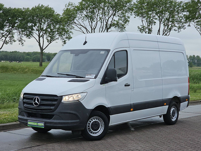 Mercedes-Benz Sprinter 314 L2H2 Mbux Automaat! - Fourgonnette: photos 2 Mercedes-Benz Sprinter 314 L2H2 Mbux Automaat! - Fourgonnette: photos 2