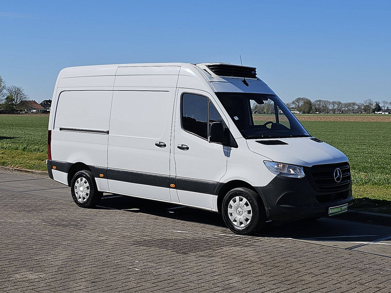 Mercedes-Benz Sprinter 315 L2H2 BI-TEMP FRIGO! - Utilitaire frigorifique: photos 5 Mercedes-Benz Sprinter 315 L2H2 BI-TEMP FRIGO! - Utilitaire frigorifique: photos 5