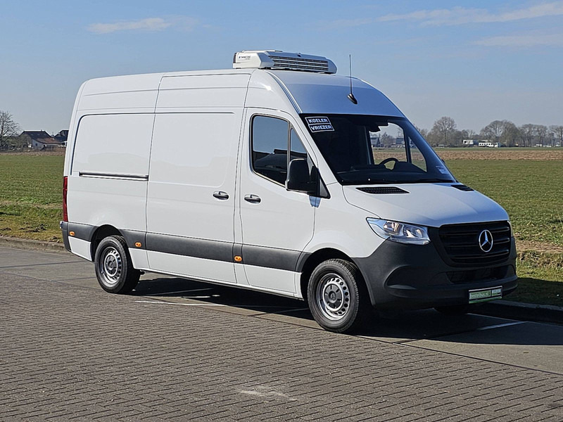 Mercedes-Benz Sprinter 317 L2H2 Koeler 3.5t-Trh - Utilitaire frigorifique: photos 5 Mercedes-Benz Sprinter 317 L2H2 Koeler 3.5t-Trh - Utilitaire frigorifique: photos 5