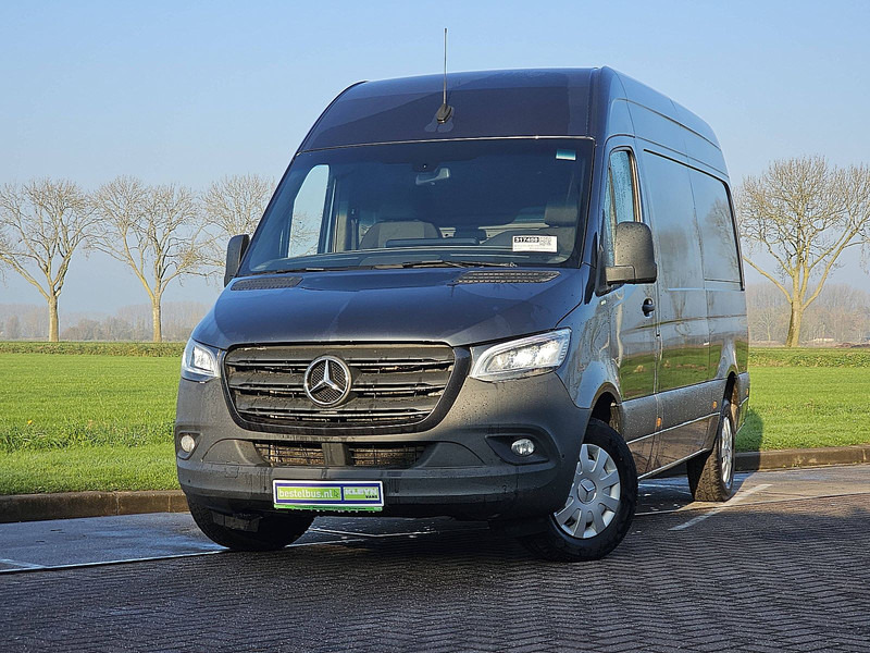 Mercedes-Benz Sprinter 317 L2H2 LED Navi ! - Fourgonnette: photos 1 Mercedes-Benz Sprinter 317 L2H2 LED Navi ! - Fourgonnette: photos 1
