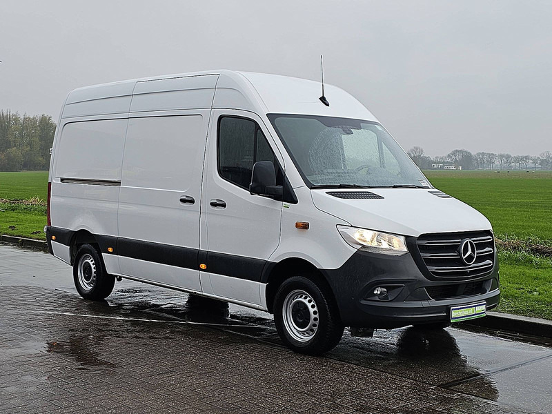 Mercedes-Benz Sprinter 317 L2H2 Mbux Navi RWD! - Fourgon utilitaire: photos 5 Mercedes-Benz Sprinter 317 L2H2 Mbux Navi RWD! - Fourgon utilitaire: photos 5