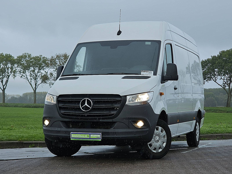 Mercedes-Benz Sprinter 317 L2H2 Navi RWD - Fourgon utilitaire: photos 1 Mercedes-Benz Sprinter 317 L2H2 Navi RWD - Fourgon utilitaire: photos 1