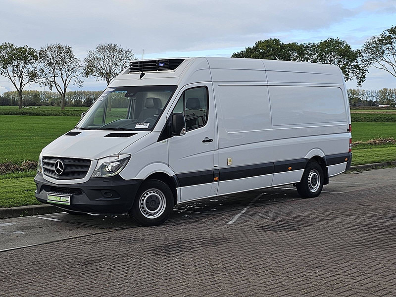 Mercedes-Benz Sprinter 319 L3H2 V6 Koelwagen! - Utilitaire frigorifique: photos 2 Mercedes-Benz Sprinter 319 L3H2 V6 Koelwagen! - Utilitaire frigorifique: photos 2