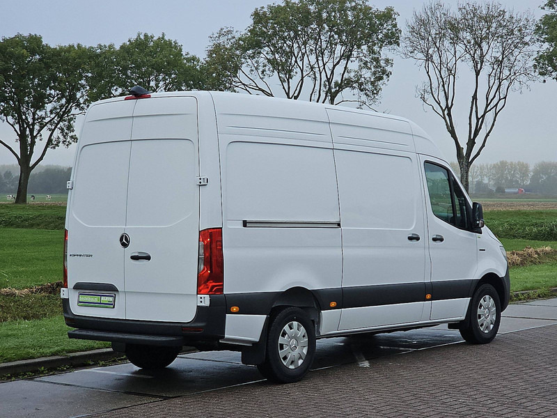 Mercedes-Benz eSprinter 320 L2H2 81kWh Nieuw - Fourgon utilitaire, Utilitaire électrique: photos 3 Mercedes-Benz eSprinter 320 L2H2 81kWh Nieuw - Fourgon utilitaire, Utilitaire électrique: photos 3