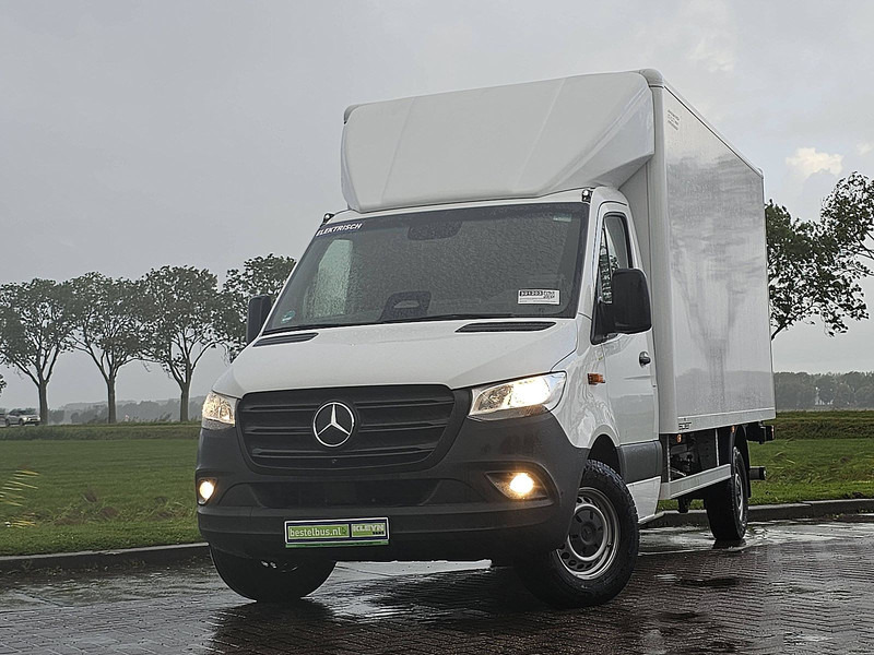 Mercedes-Benz eSprinter Bakwagen Laadklep! - Fourgon grand volume, Utilitaire électrique: photos 1 Mercedes-Benz eSprinter Bakwagen Laadklep! - Fourgon grand volume, Utilitaire électrique: photos 1