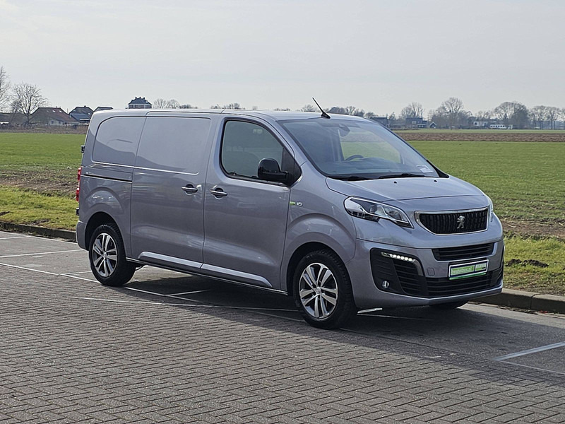 Peugeot Expert 2.0 L2 145Pk Xenon Euro6 - Fourgonnette: photos 5 Peugeot Expert 2.0 L2 145Pk Xenon Euro6 - Fourgonnette: photos 5