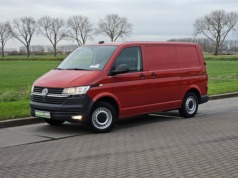 Volkswagen Transporter 2.0 TDI 150 L1H1 AUT. - Fourgonnette: photos 2 Volkswagen Transporter 2.0 TDI 150 L1H1 AUT. - Fourgonnette: photos 2