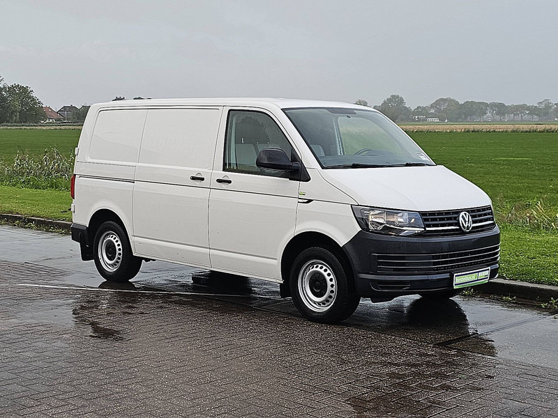 Volkswagen Transporter 2.0 TDI - Fourgonnette: photos 5 Volkswagen Transporter 2.0 TDI - Fourgonnette: photos 5