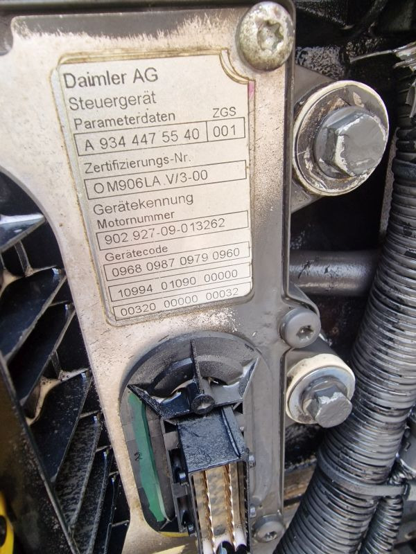 Mercedes Benz OM906LA.V/3-00 With PTO Engine (Truck) - Moteur pour Camion: photos 2 Mercedes Benz OM906LA.V/3-00 With PTO Engine (Truck) - Moteur pour Camion: photos 2