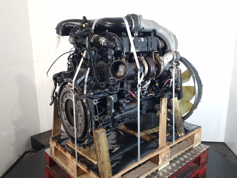 Renault DTI5 210 EUVI Engine (Truck) - Moteur pour Camion: photos 1 Renault DTI5 210 EUVI Engine (Truck) - Moteur pour Camion: photos 1