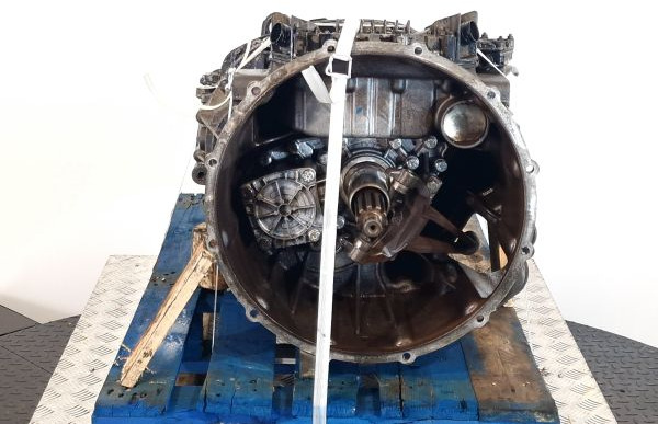 ZF 12AS1210TO Gearbox - Boîte de vitesse: photos 2 ZF 12AS1210TO Gearbox - Boîte de vitesse: photos 2