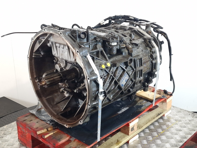 ZF Astronic 12AS2330TD Gearbox - Boîte de vitesse: photos 1 ZF Astronic 12AS2330TD Gearbox - Boîte de vitesse: photos 1