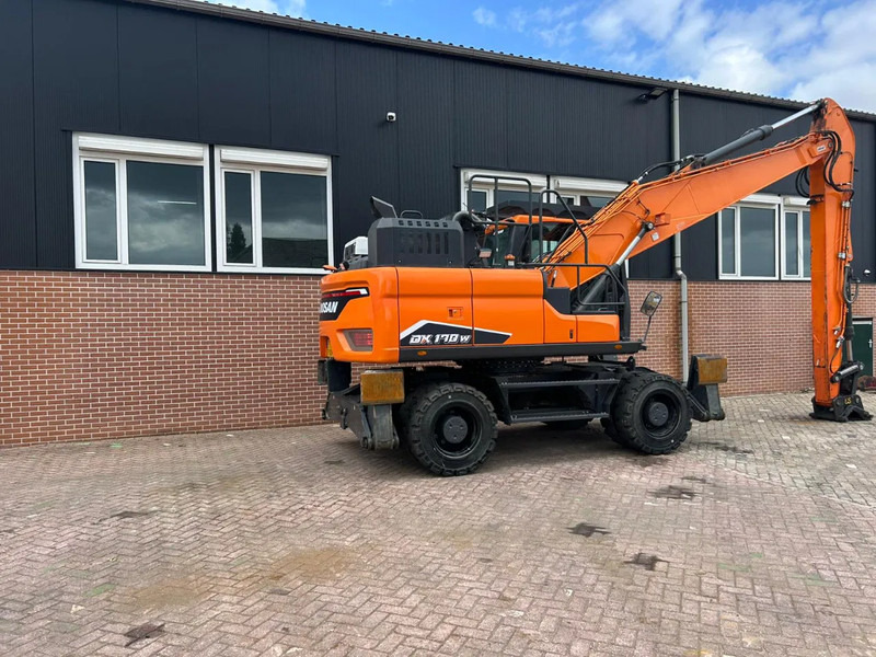 Doosan DX170W-5 - Pelle de manutention: photos 4 Doosan DX170W-5 - Pelle de manutention: photos 4