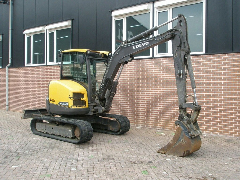 Volvo ECR50D - Mini pelle: photos 3 Volvo ECR50D - Mini pelle: photos 3