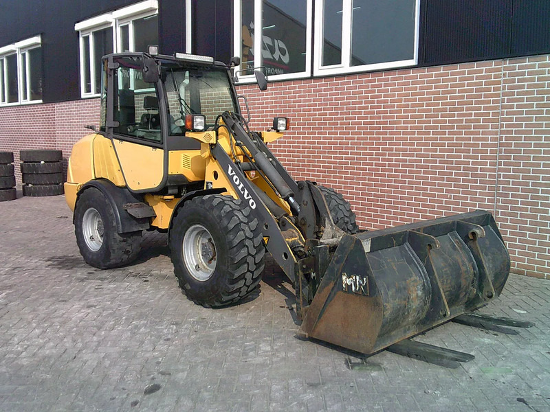 Volvo L25B - Chargeuse sur pneus: photos 4 Volvo L25B - Chargeuse sur pneus: photos 4
