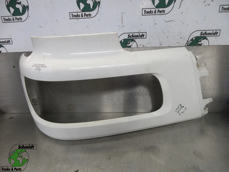DAF 1363371 // 1363372 KOPLAMP RING DAF CF 75 EURO 5 RECHTS EN LINKS - Cabine et intérieur pour Camion: photos 1 DAF 1363371 // 1363372 KOPLAMP RING DAF CF 75 EURO 5 RECHTS EN LINKS - Cabine et intérieur pour Camion: photos 1