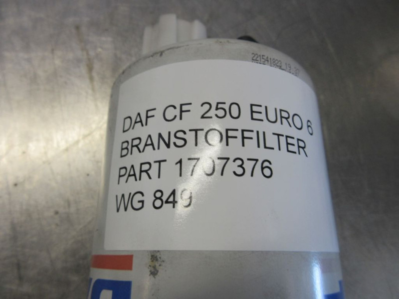 DAF 1707376 BRANSTOFFILTER DAF CF 250 EURO 6 - Filtre à carburant pour Camion: photos 4 DAF 1707376 BRANSTOFFILTER DAF CF 250 EURO 6 - Filtre à carburant pour Camion: photos 4