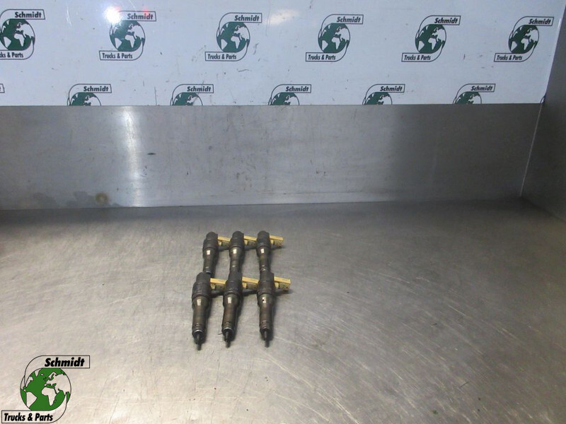 DAF 1725282 INJECTORS XF CF 510 PK EURO 5 EEV - Filtre à carburant pour Camion: photos 1 DAF 1725282 INJECTORS XF CF 510 PK EURO 5 EEV - Filtre à carburant pour Camion: photos 1