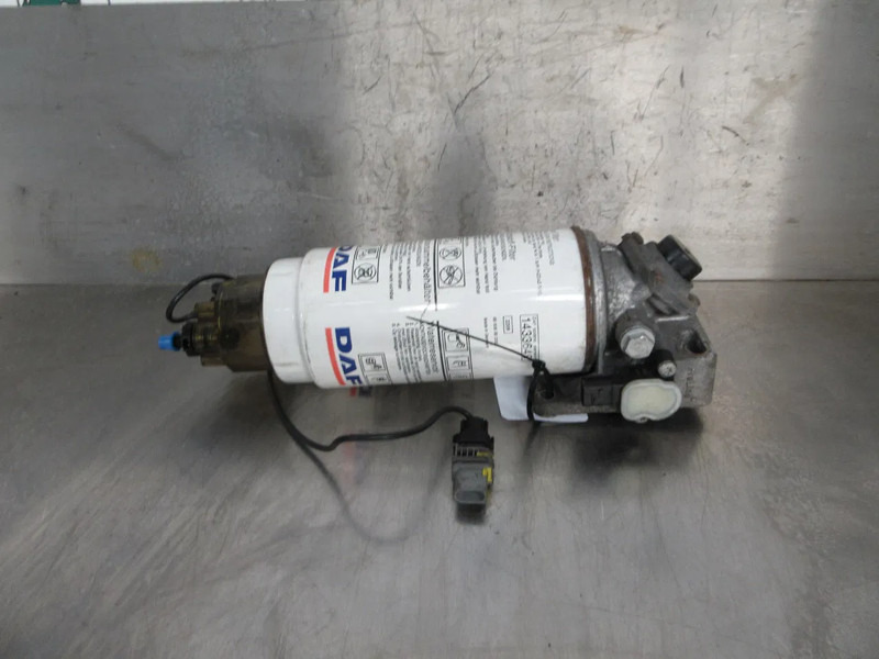 DAF 2162972 // 1660075 BRANSTOFVOORFILTER DAF CF 450 EURO 6 MODEL 2020 - Filtre à carburant pour Camion: photos 4 DAF 2162972 // 1660075 BRANSTOFVOORFILTER DAF CF 450 EURO 6 MODEL 2020 - Filtre à carburant pour Camion: photos 4