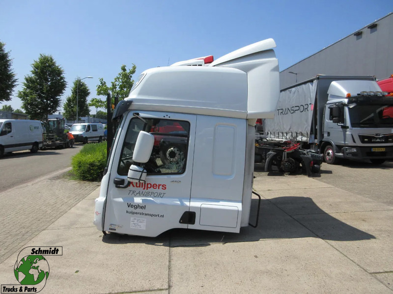 DAF DAF CF 410 EURO 6 MODEL 2021 VOOR ONDERDELEN DONOR EURO 6 - Cabine et intérieur pour Camion: photos 1 DAF DAF CF 410 EURO 6 MODEL 2021 VOOR ONDERDELEN DONOR EURO 6 - Cabine et intérieur pour Camion: photos 1