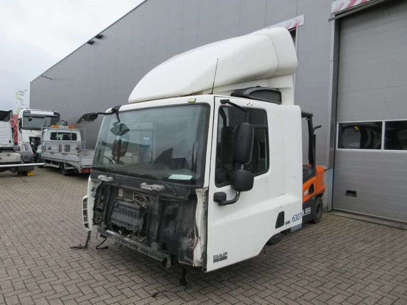 DAF DAF CF 75 DAGCABINE MODEL EURO 5 - Cabine et intérieur pour Camion: photos 5 DAF DAF CF 75 DAGCABINE MODEL EURO 5 - Cabine et intérieur pour Camion: photos 5