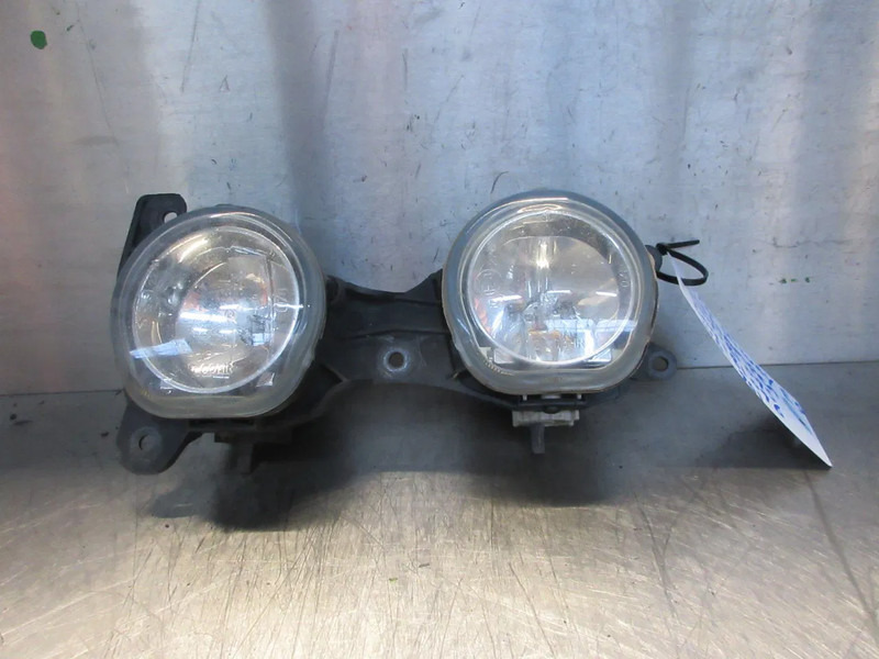 Iveco 504181095//504181096 IVECO HI WAY EURO 6 MODEL 2016 - Feu anti-brouillard pour Camion: photos 5 Iveco 504181095//504181096 IVECO HI WAY EURO 6 MODEL 2016 - Feu anti-brouillard pour Camion: photos 5