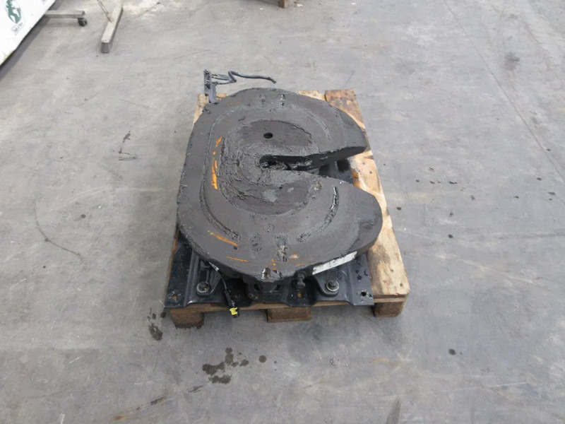 MAN 81.42710-6308 // 42KO-150-Z9 // 81.42715-0037 81.42710-6308 // 42KO-150-Z9 // 81.42715-0037 MAN 18.520 TGX MODEL 2024 - Sellette d'attelage pour Camion: photos 3 MAN 81.42710-6308 // 42KO-150-Z9 // 81.42715-0037 81.42710-6308 // 42KO-150-Z9 // 81.42715-0037 MAN 18.520 TGX MODEL 2024 - Sellette d'attelage pour Camion: photos 3