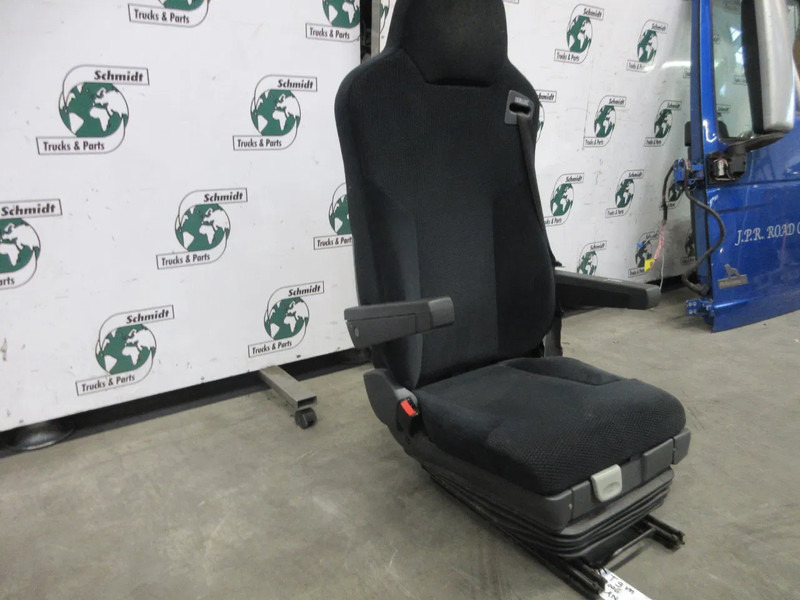 MAN 81.62307-6476 // 81.62307-6326 // STOELEN SET MAN TGM EURO 6 - Siège pour Camion: photos 4 MAN 81.62307-6476 // 81.62307-6326 // STOELEN SET MAN TGM EURO 6 - Siège pour Camion: photos 4