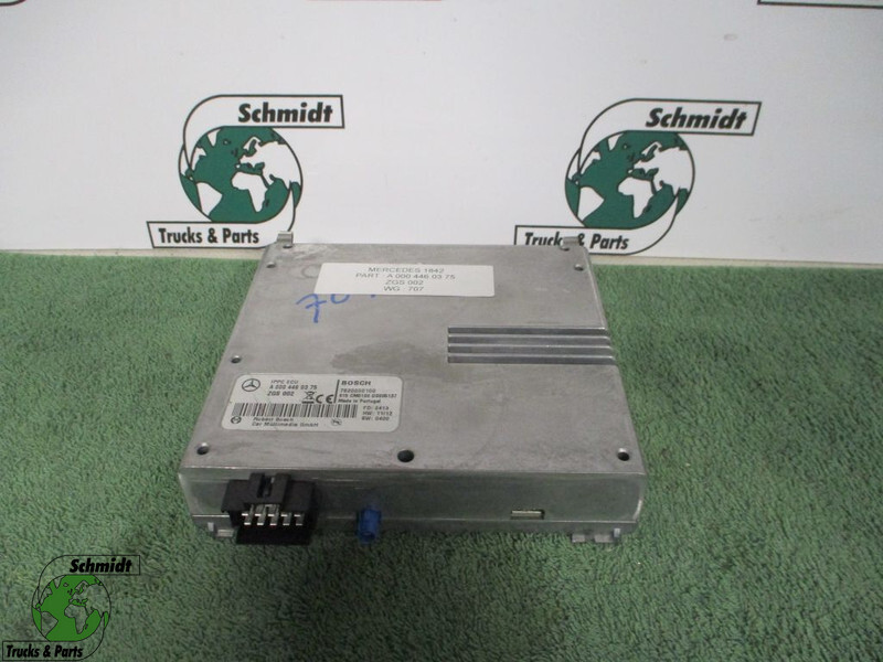 Mercedes-Benz A 000 446 03 75 IPPC/ECCU ZGS 002 - Bloc de gestion pour Camion: photos 1 Mercedes-Benz A 000 446 03 75 IPPC/ECCU ZGS 002 - Bloc de gestion pour Camion: photos 1