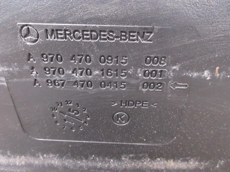 Mercedes-Benz A 970 470 09 15 AD BLUE TANK ATEGO 1221 EURO 6 - Réservoir de carburant pour Camion: photos 5 Mercedes-Benz A 970 470 09 15 AD BLUE TANK ATEGO 1221 EURO 6 - Réservoir de carburant pour Camion: photos 5