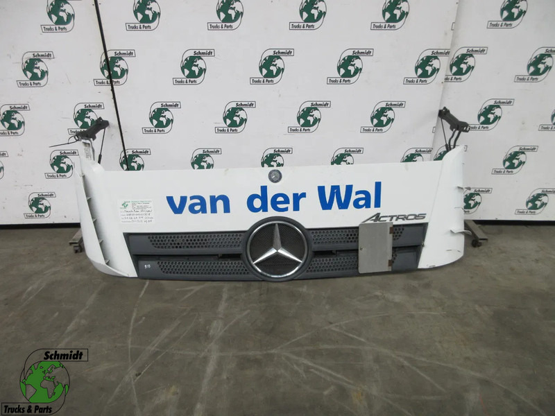 Mercedes-Benz ACTROS A 960 750 04 09 / A 960 750 06 18 FRONTPLAAT/GRILLE EURO 6 - Calandre pour Camion: photos 1 Mercedes-Benz ACTROS A 960 750 04 09 / A 960 750 06 18 FRONTPLAAT/GRILLE EURO 6 - Calandre pour Camion: photos 1