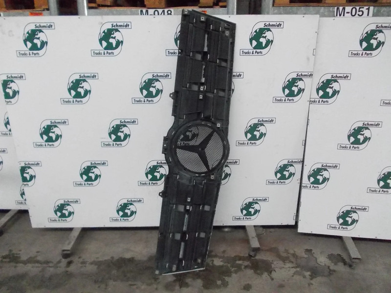 Mercedes-Benz ACTROS A 960 750 04 18 GRILLE EURO 6 - Calandre pour Camion: photos 2 Mercedes-Benz ACTROS A 960 750 04 18 GRILLE EURO 6 - Calandre pour Camion: photos 2