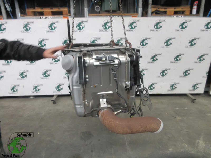 Scania 2519406 // 2016304 // 2015096 // 1810105 KATALYSATOR SCANIA P410 EURO 6 - Catalyseur pour Camion: photos 1 Scania 2519406 // 2016304 // 2015096 // 1810105 KATALYSATOR SCANIA P410 EURO 6 - Catalyseur pour Camion: photos 1