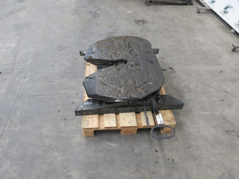 Volvo 21587522 // SAF HOLLAND G50-X D 152,3 U20,0 SK-S 3620 21587522 // SAF HOLLAND G50-X D 152,3 U20,0 SK-S 3620 MODEL 2023 - Sellette d'attelage pour Camion: photos 2 Volvo 21587522 // SAF HOLLAND G50-X D 152,3 U20,0 SK-S 3620 21587522 // SAF HOLLAND G50-X D 152,3 U20,0 SK-S 3620 MODEL 2023 - Sellette d'attelage pour Camion: photos 2