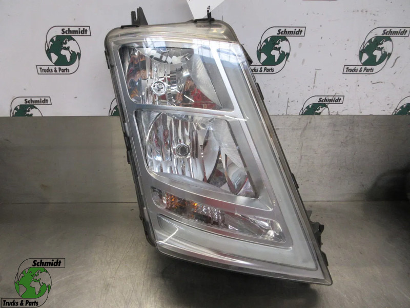 Volvo 2239217 KOPLAMP VOLVO FH 460 RECHTS LICHT BESCHADIG - Feu avant pour Camion: photos 1 Volvo 2239217 KOPLAMP VOLVO FH 460 RECHTS LICHT BESCHADIG - Feu avant pour Camion: photos 1