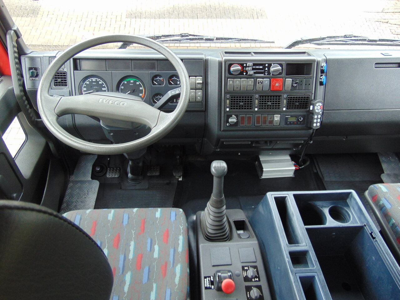 Camion de pompier IVECO EuroFire 140E24 4x4 MAGIRUS: photos 21