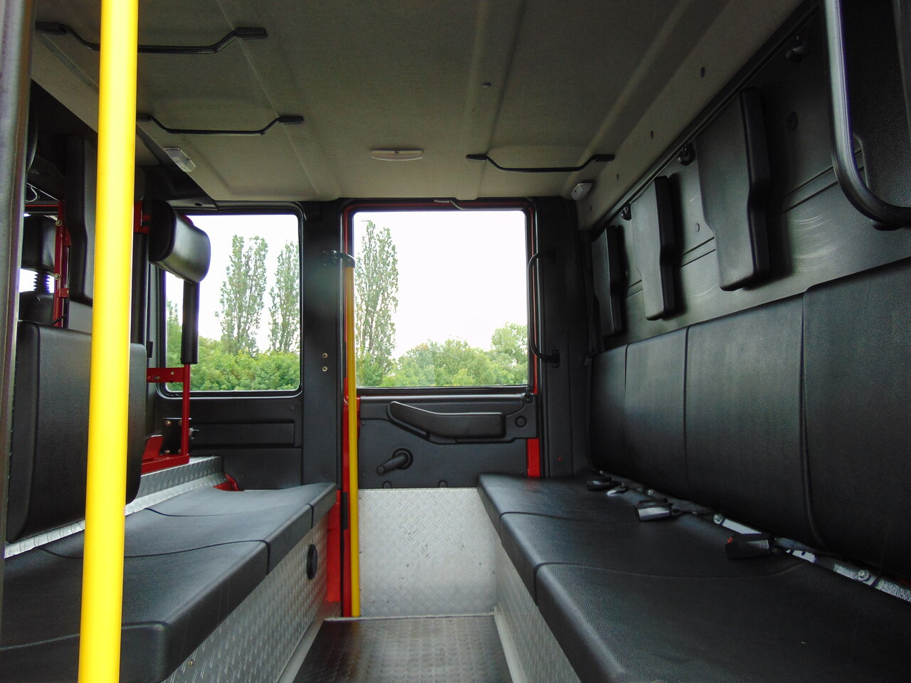 Camion de pompier IVECO EuroFire 140E24 4x4 MAGIRUS: photos 16