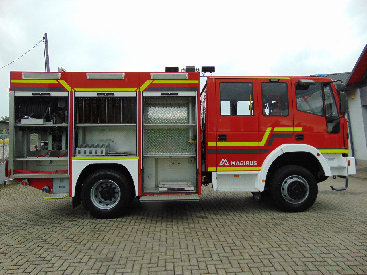 Camion de pompier IVECO EuroFire 140E24 4x4 MAGIRUS: photos 9