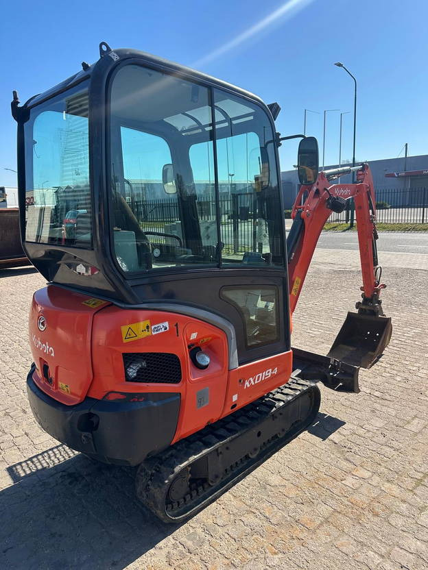 Kubota KX019-4 - Mini pelle: photos 2 Kubota KX019-4 - Mini pelle: photos 2