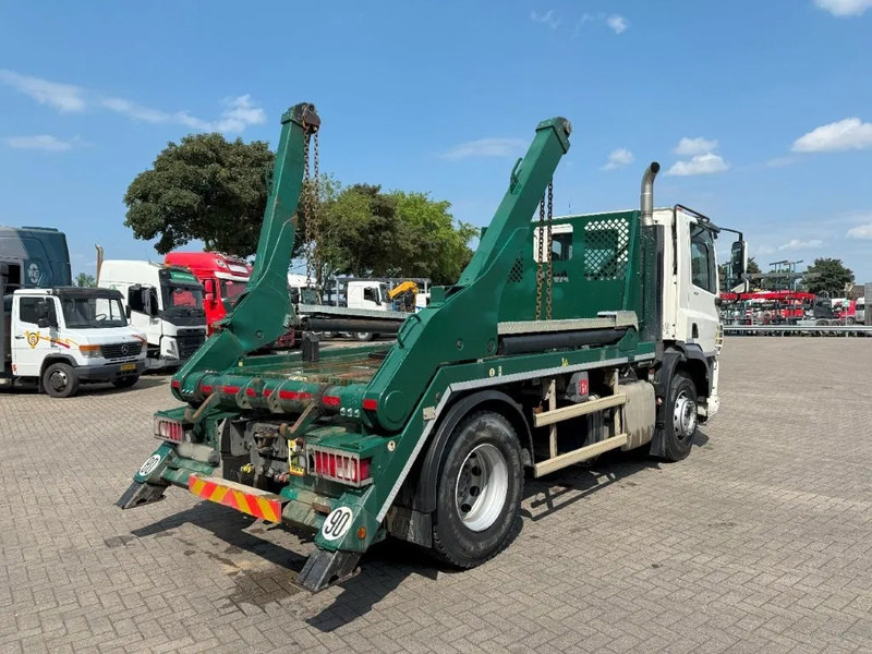DAF CF410 / ENGINE RUNNING / ONLY:74525 KM / HYVA SKIPLOADER 3250 KG / AIRCO / AUTOMATIC / EURO-6 / 2020 - Camion multibenne: photos 5 DAF CF410 / ENGINE RUNNING / ONLY:74525 KM / HYVA SKIPLOADER 3250 KG / AIRCO / AUTOMATIC / EURO-6 / 2020 - Camion multibenne: photos 5