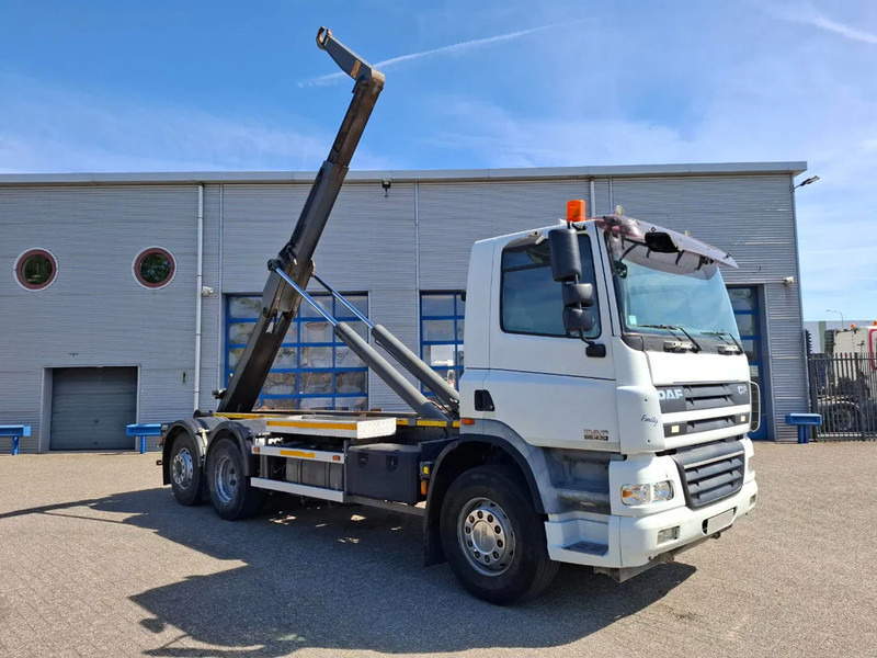 DAF CF85-430 / INTARDER / AJK HOOK SYSTEM / ONLY:431235 KM / LIFT+LENKACHSE / AIRCO / AUTOMATIC / EURO-3 / 2006 - Camion ampliroll: photos 3 DAF CF85-430 / INTARDER / AJK HOOK SYSTEM / ONLY:431235 KM / LIFT+LENKACHSE / AIRCO / AUTOMATIC / EURO-3 / 2006 - Camion ampliroll: photos 3