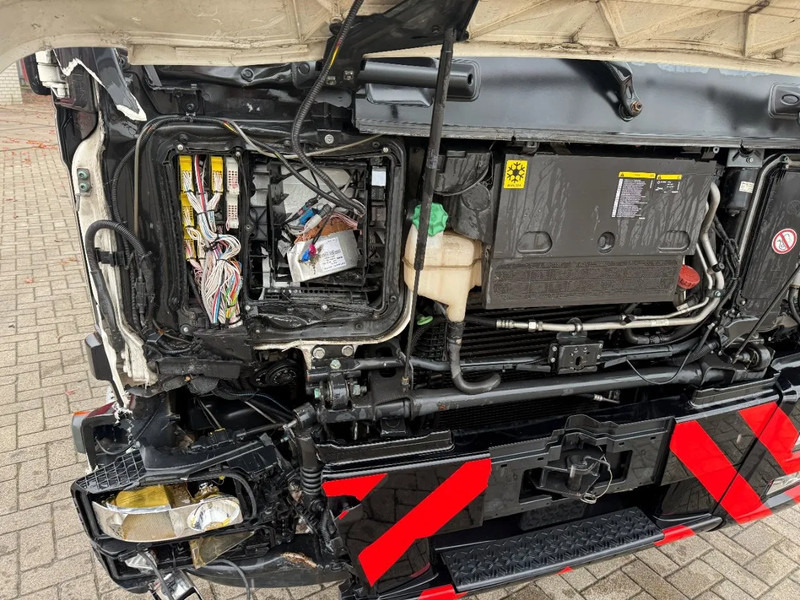 Remorqueuse MAN TGL 12.250 / ENGINE RUNNING / ONLY:276364 KM / TOW-TRUCK / CLEPEL / WINCH / REMOTE / 6PERSONS / AUTOMATIC / EURO-6 / 2018: photos 11 Remorqueuse MAN TGL 12.250 / ENGINE RUNNING / ONLY:276364 KM / TOW-TRUCK / CLEPEL / WINCH / REMOTE / 6PERSONS / AUTOMATIC / EURO-6 / 2018: photos 11