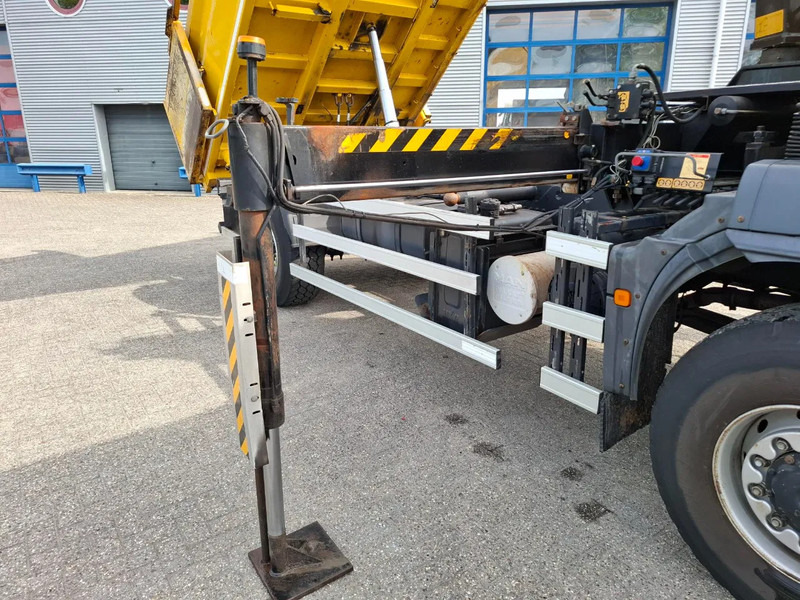 Camion benne, Camion grue MAN TGM 18.250 / 4X4 / NL TRUCK / TUV:30-04-2026 / 118783 KM / HMF 1110 K2 / ROTATOR / GOOD TYRES / FULL-STEEL / DRUM BRAKES / MANUA: photos 13