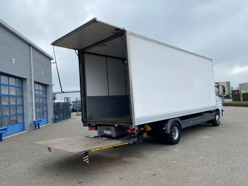 Mercedes-Benz ATEGO 1624 / AUTOMATIC / CLOSED BOX / SIDE DOORS / AIRCO / LWDS / FCW / EURO-6 / 2016 - Camion fourgon: photos 4 Mercedes-Benz ATEGO 1624 / AUTOMATIC / CLOSED BOX / SIDE DOORS / AIRCO / LWDS / FCW / EURO-6 / 2016 - Camion fourgon: photos 4