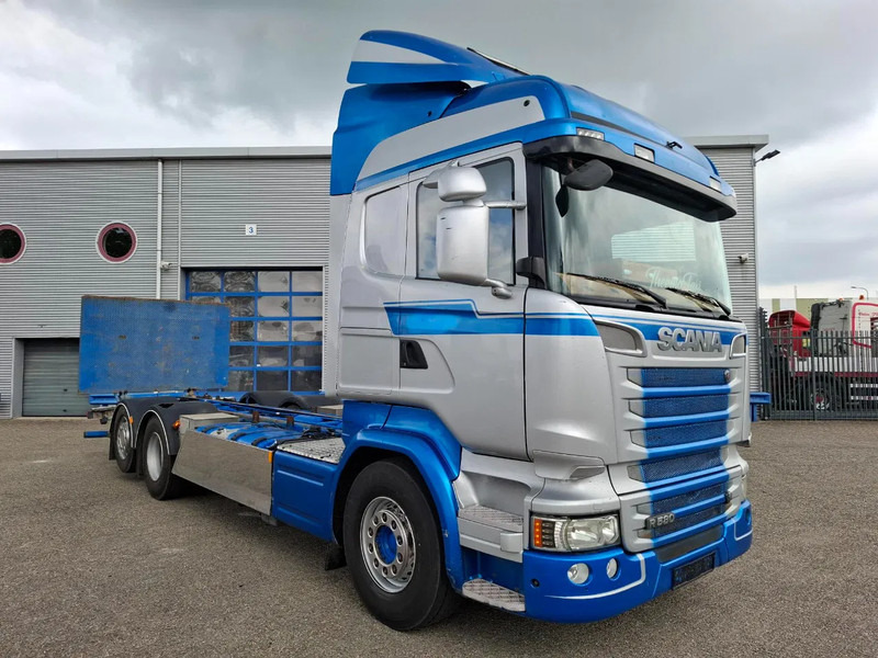 Scania R580 V8 / RETARDER / LIFT+LENKACHSE / FULL-AIR / PLATFORM 2000 KG / LEATHER / AIRCO / AUTOMATIC / EURO-6 / 2014 - Châssis cabine: photos 2 Scania R580 V8 / RETARDER / LIFT+LENKACHSE / FULL-AIR / PLATFORM 2000 KG / LEATHER / AIRCO / AUTOMATIC / EURO-6 / 2014 - Châssis cabine: photos 2
